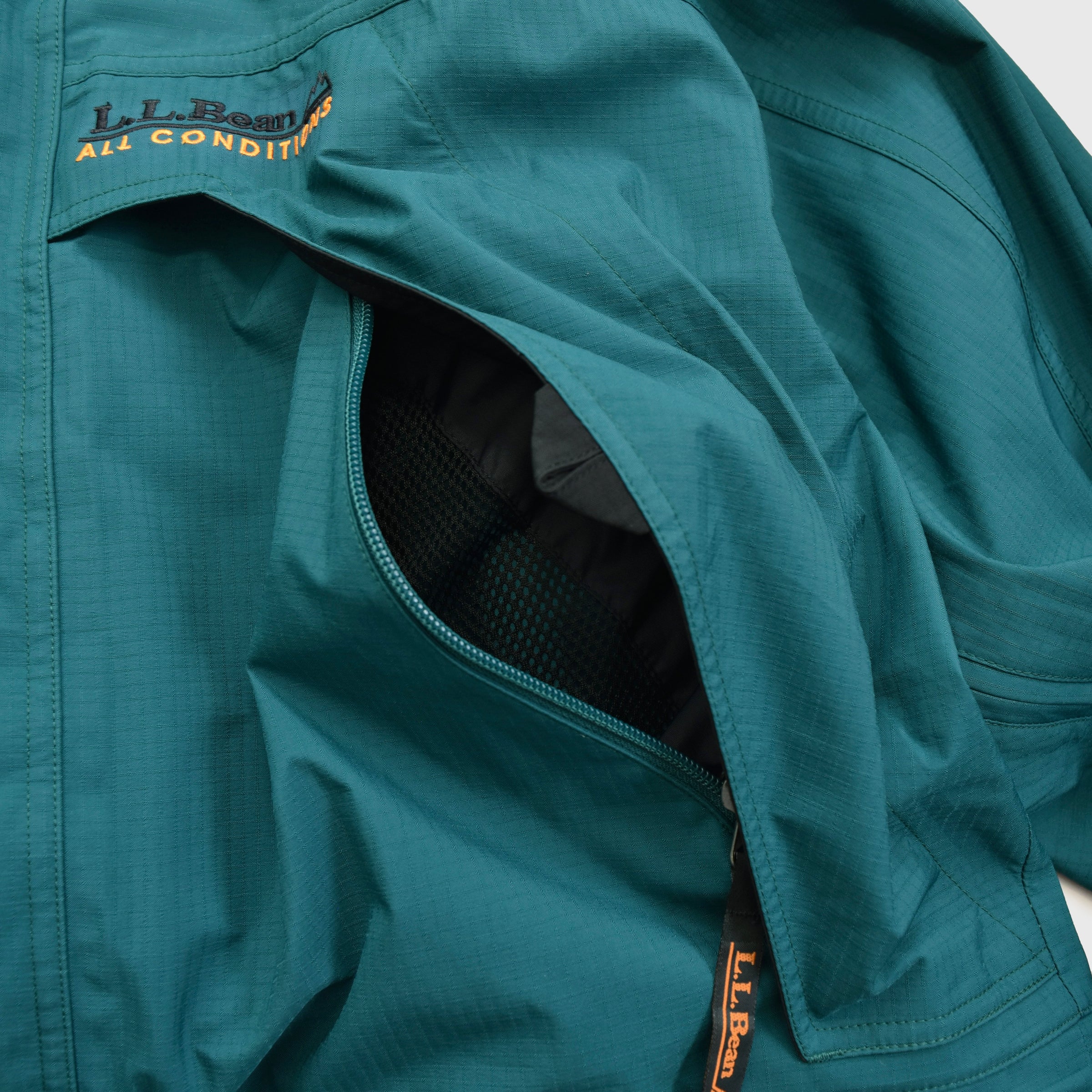 L.L.Bean ALL CONDITIONS GORE-TEX®︎ Nylon Jacket | SIESTA L.L.Bean ALL CONDITIONS GORE-TEX®︎ Nylon Jacket | SIESTA