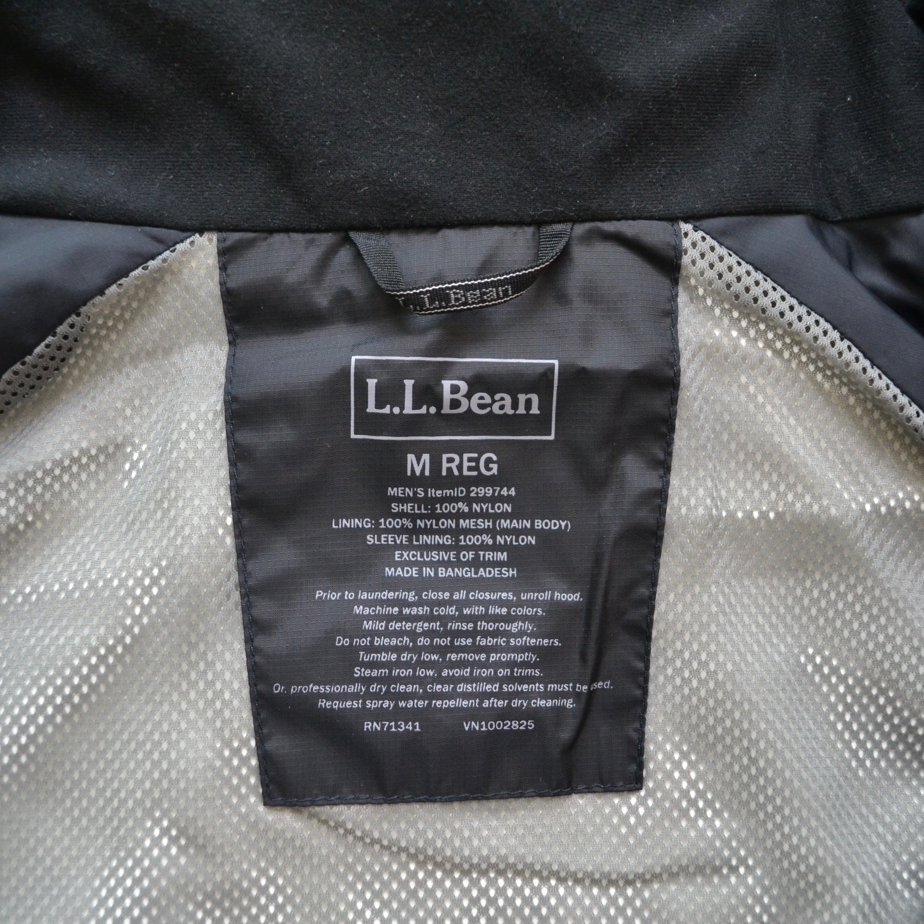 L.L.Bean Stowaway GORE-TEX®︎ Nylon Jacket | S I E S T A