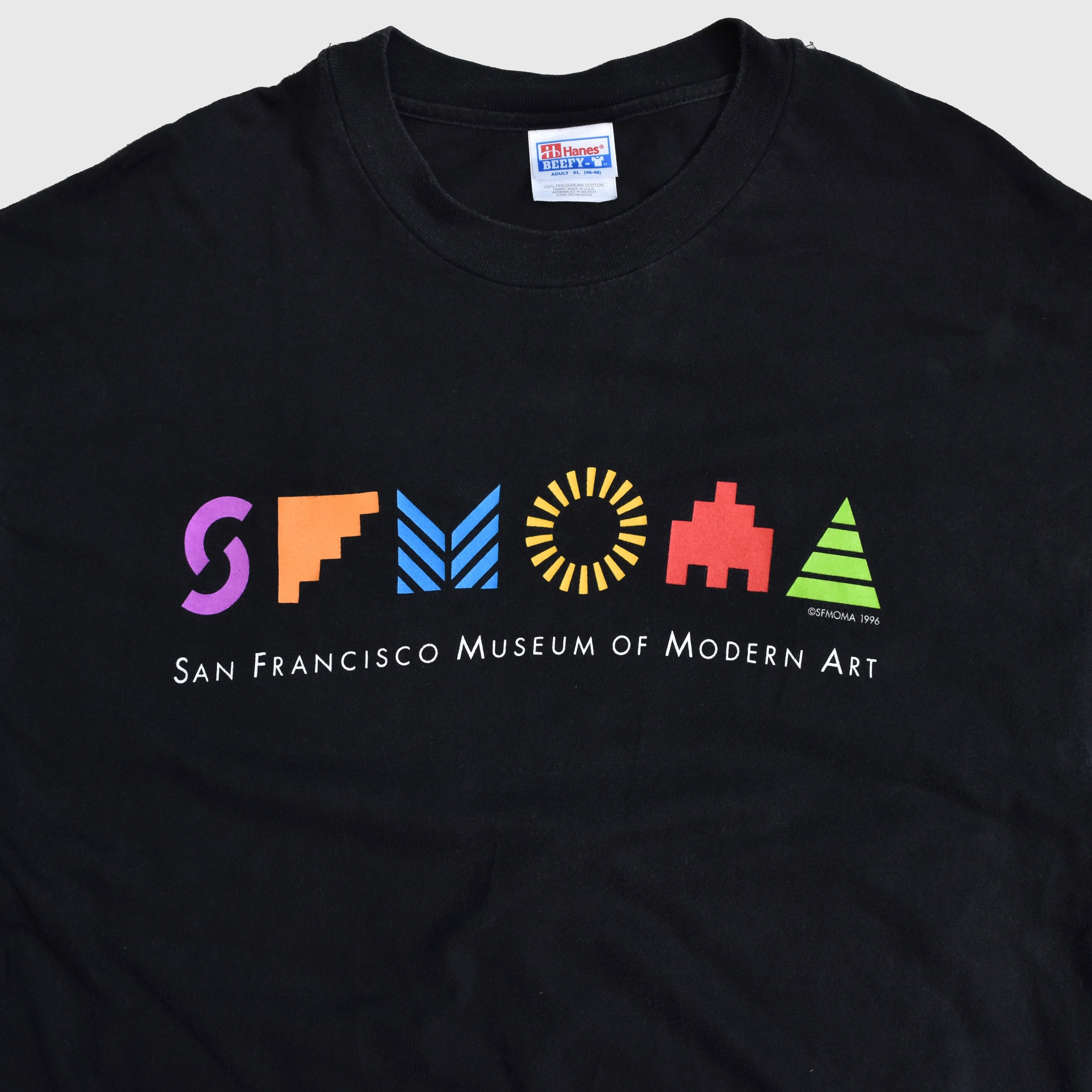 SAN FRANCISCO MUSEUM OF MODERN ART Tee | SIESTA SAN FRANCISCO MUSEUM OF MODERN ART Tee | SIESTA